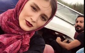 موهای چتری فرشته حسینی با این شال تور توری حسابی جنجال به پا کرد | تیپ فرشته خانم چقدر خزه!