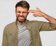 چرا برخی افراد خودکشی می کنند؟ + نشانه ها